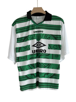 Larsson- Celtic FC 1997/98 Five sleeve with collar