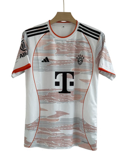 Muller-25 Bayern 2015/26