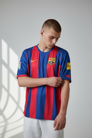 Messi-30 Barcelona 2005/06 Five sleeve