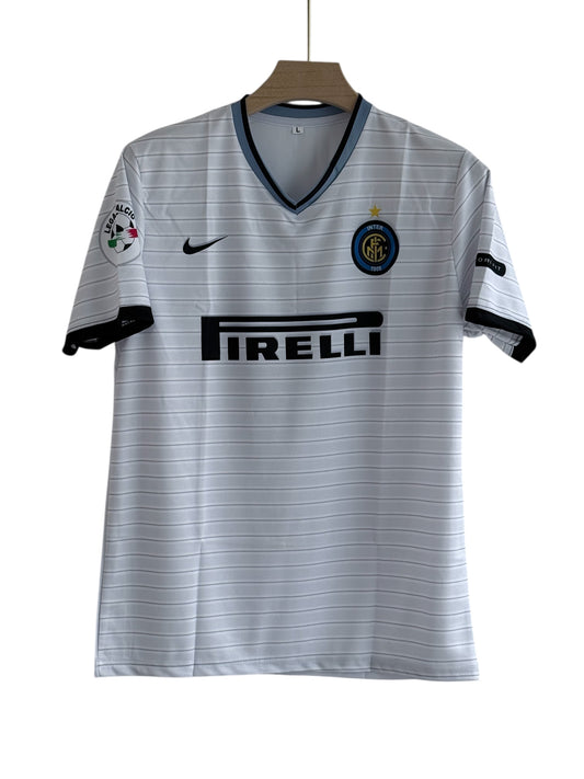 Ronaldo 9 Inter milan 2000/01 Away