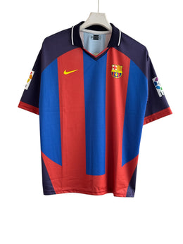Iniesta-24 Barcelona 2003-04 five sleeve with collar
